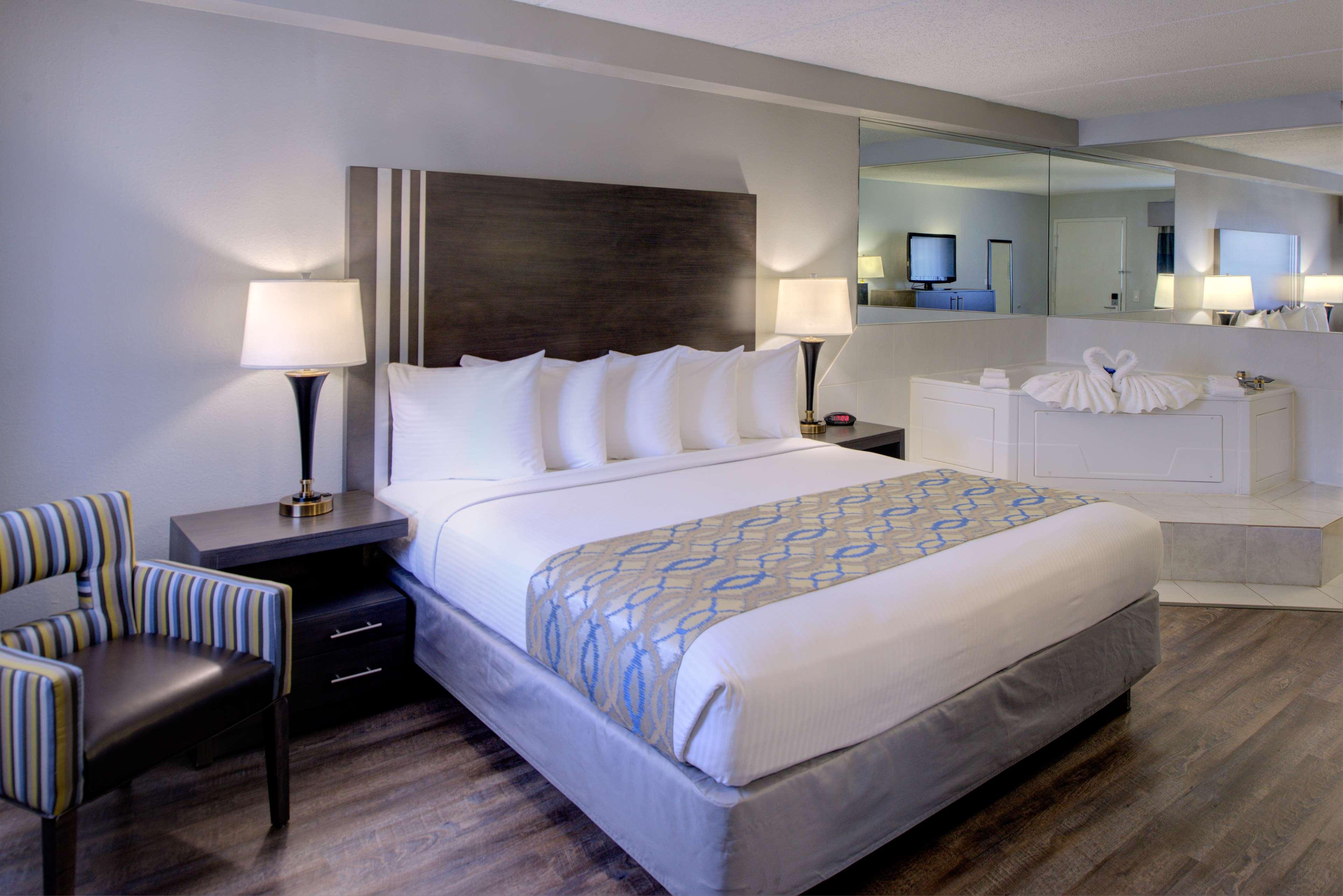 Best Western Naperville Inn Экстерьер фото