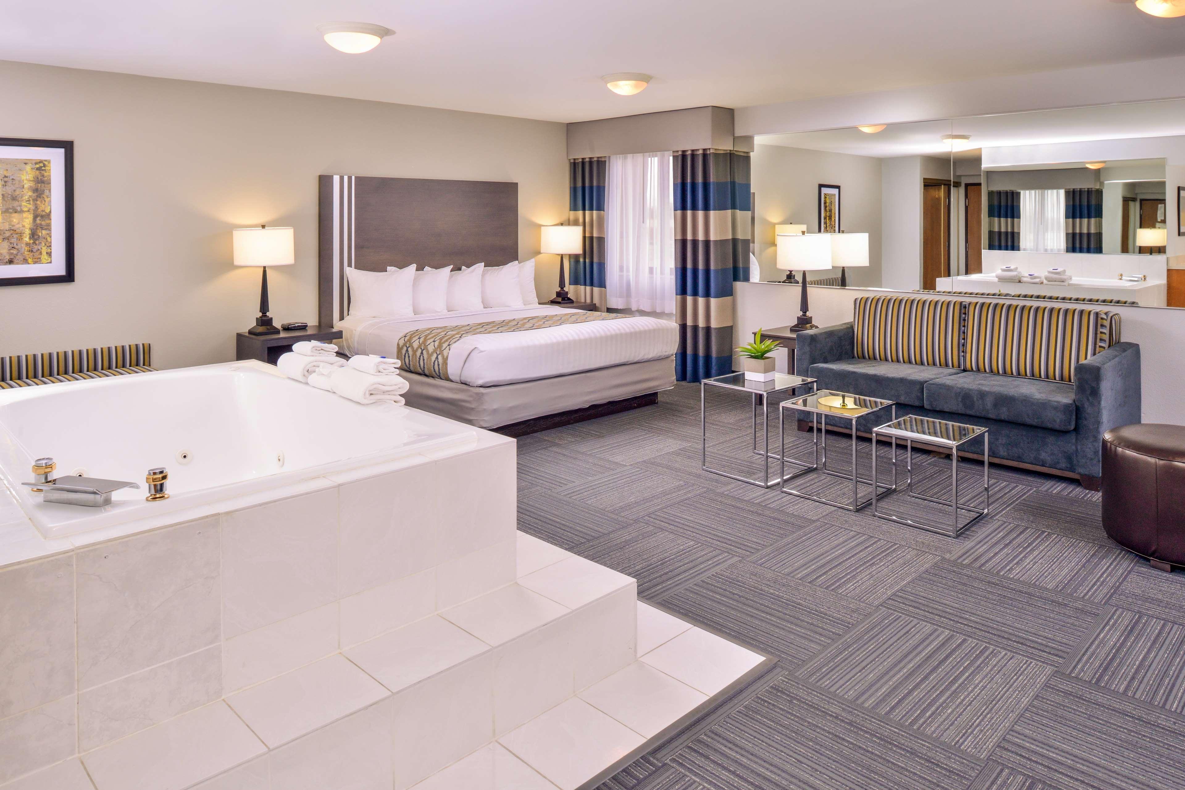 Best Western Naperville Inn Экстерьер фото