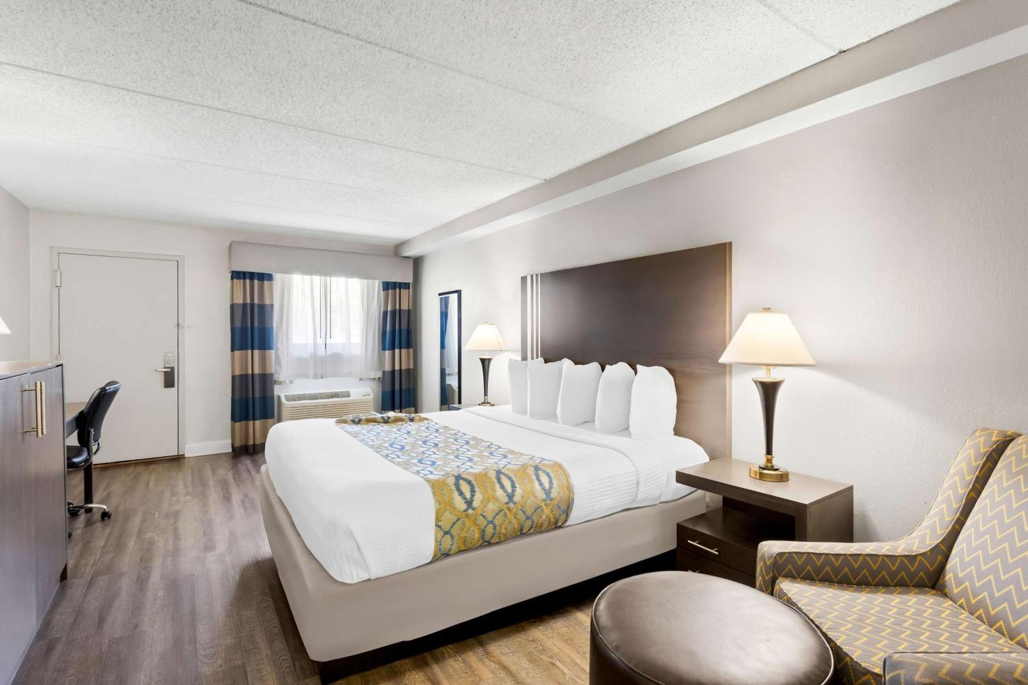Best Western Naperville Inn Экстерьер фото